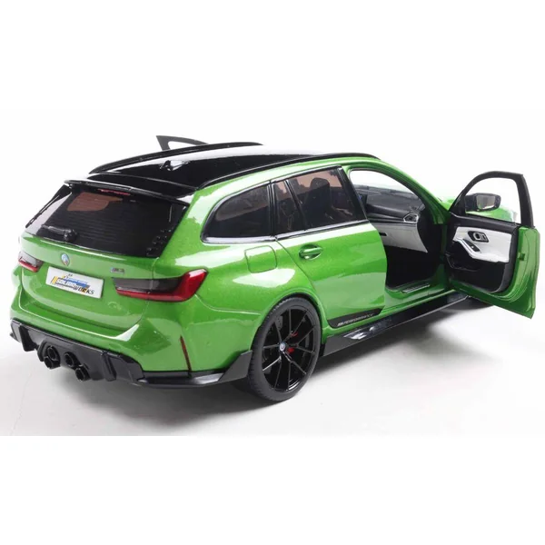 1/18 BMW M3 TOURING WITH PERFORMANCE PARTS GREEN METALLIC 2024