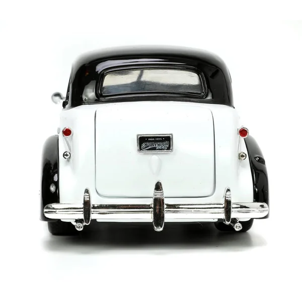 1/24 VOITURE CHEVROLET MASTER W -MR MONOPOLY FIGURE BI-COLOR HOLLYWOOD RIDES 1939