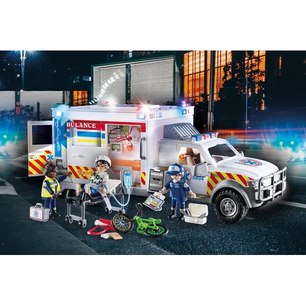 AMBULANCE AVEC SECOURISTES ET BLESSE - 70936