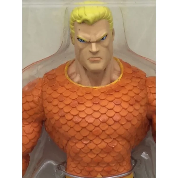 AQUAMAN FIGURINE JLA CLASSIFIED SERIES 1 DC DIRECT