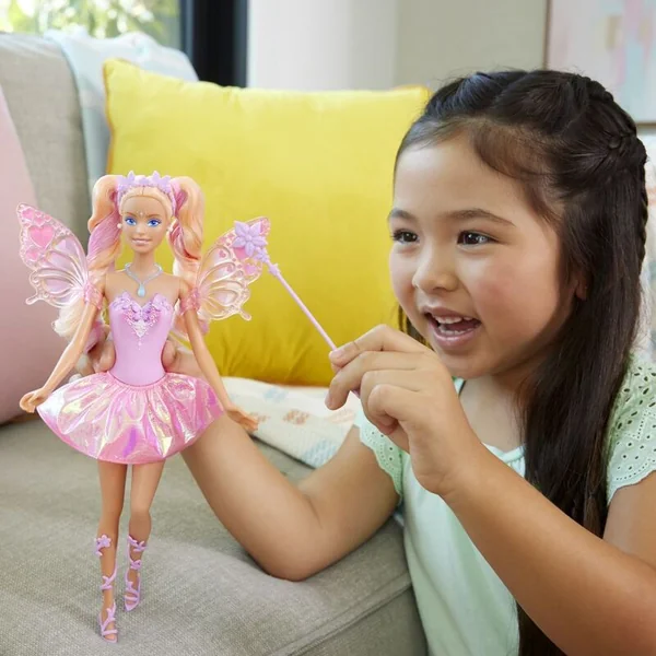 Barbie Fée avec transformation colorée