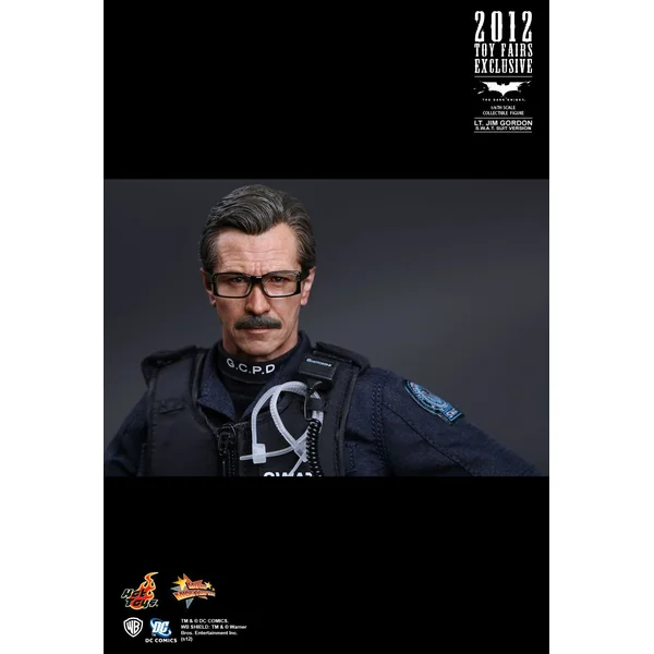 BATMAN, THE DARK KNIGHT: LT. JIM GORDON (S.W.A.T. SUIT VERSION), MOVIE MASTERPIECE MMS182 - figurine articulée 30 cm 1/6