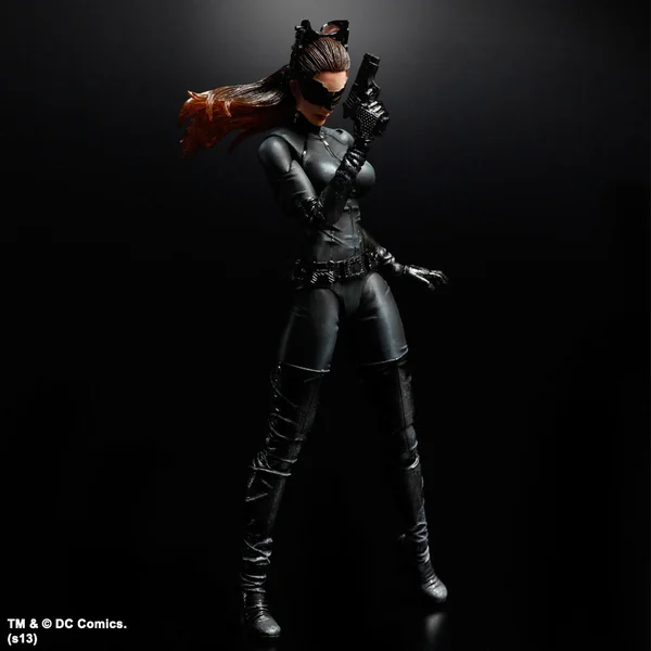 BATMAN, THE DARK KNIGHT TRILOGY: CATWOMAN, PLAY ARTS KAI N°3 - figurine articulée 22 cm