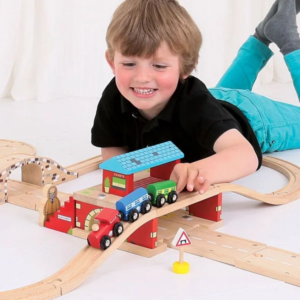 Bigjigs Rail Gare au-dessus de la route
