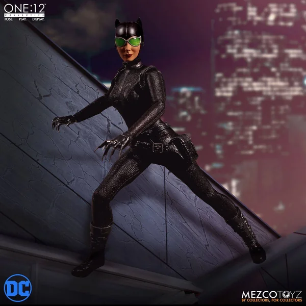 CATWOMAN FIGURINE DC COMICS ONE: 12 MEZCO TOYS 15 CM