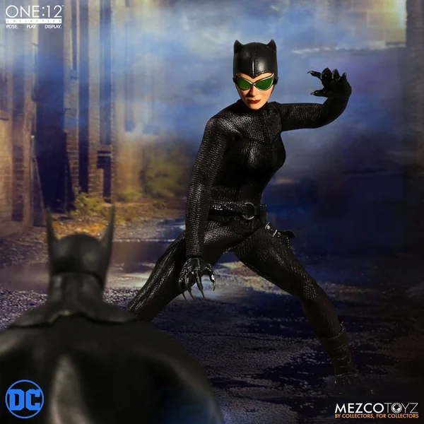 CATWOMAN FIGURINE DC COMICS ONE: 12 MEZCO TOYS 15 CM