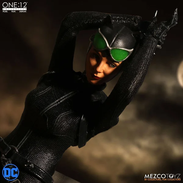 CATWOMAN FIGURINE DC COMICS ONE: 12 MEZCO TOYS 15 CM