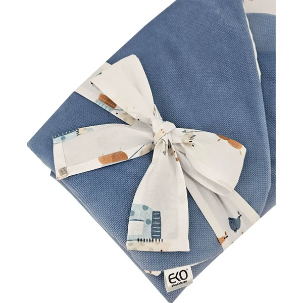 EKO Couverture en coton avec Velvet et intérieur en noix de coco nœud Giraffe blue 75x75 cm