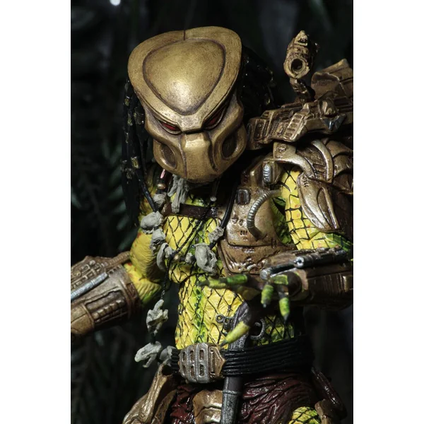 ELDER PREDATOR ULTIMATE FIGURINE PREDATOR 1718 NECA 21 CM