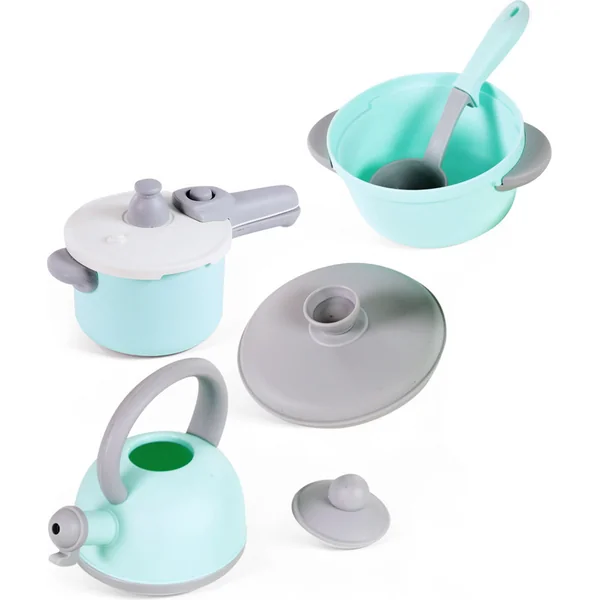 Ensemble de cuisine avec vaisselle