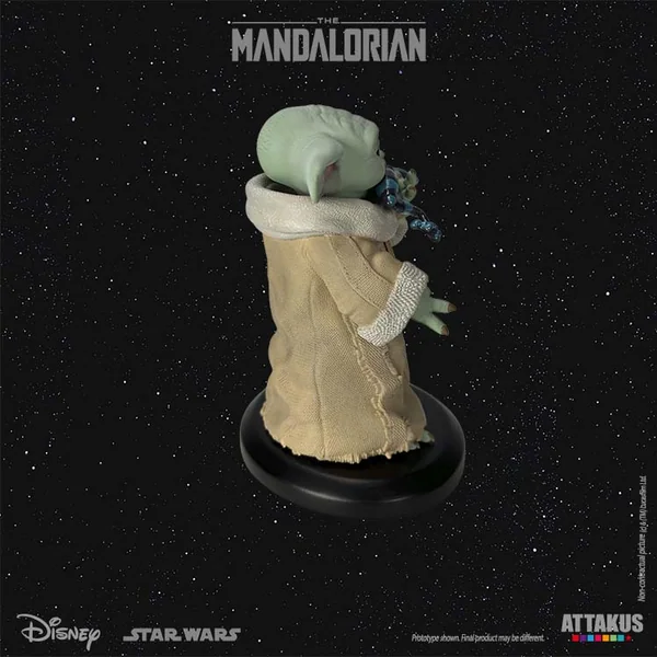 Figurine Attakus Star Wars The Mandalorian Grogu eating the frog Classic Collection 1:5 gro04 2023