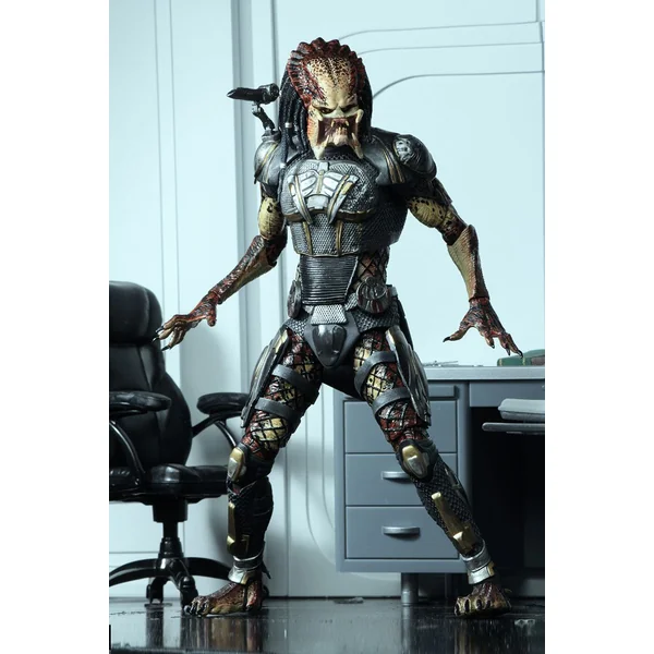 FUGITIVE PREDATOR ULTIMATE FIGURINE PREDATOR 2018 NECA 20 CM