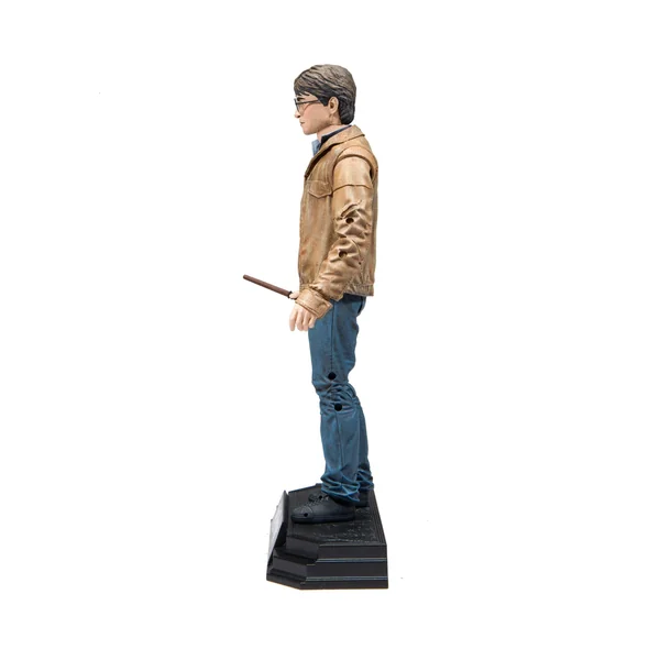 HARRY POTTER FIGURINE HARRY POTTER ET LES RELIQUES DE LA MORT McFARLANE TOYS 15 CM