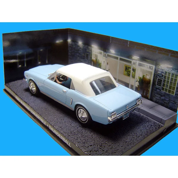 JAMES BOND, THUNDERBALL: FORD MUSTANG CONVERTIBLE - véhicule miniature 1/43°