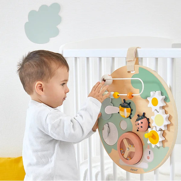 Janod Sweet Cocoon Planche d'activités en bois Jardin