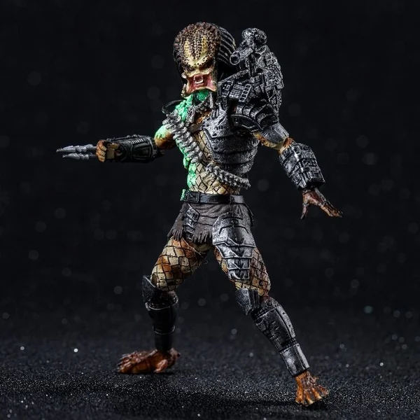 Jungle Predator Battle Damage figurine 1/8 Predator Hiya Toys 11 cm