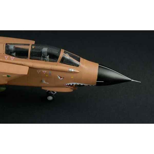 Maquette War Thunder avion 35107 - Tornado GR.1/IDS (1:48)