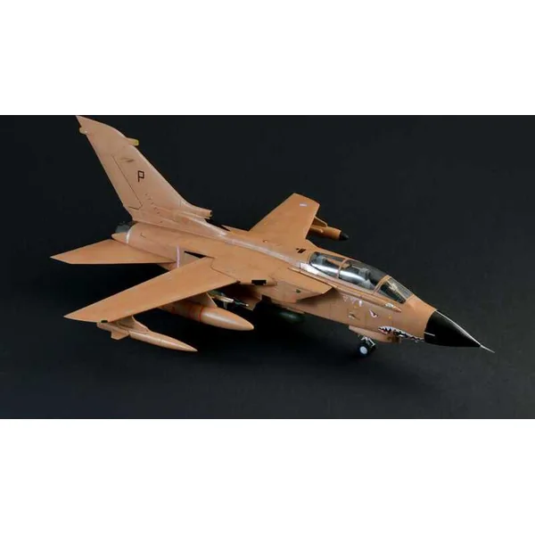 Maquette War Thunder avion 35107 - Tornado GR.1/IDS (1:48)