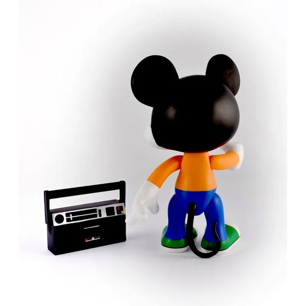 MICKEY: ARTOYZ MICKEY STEREO STREET - figurine vinyl articulée 22 cm