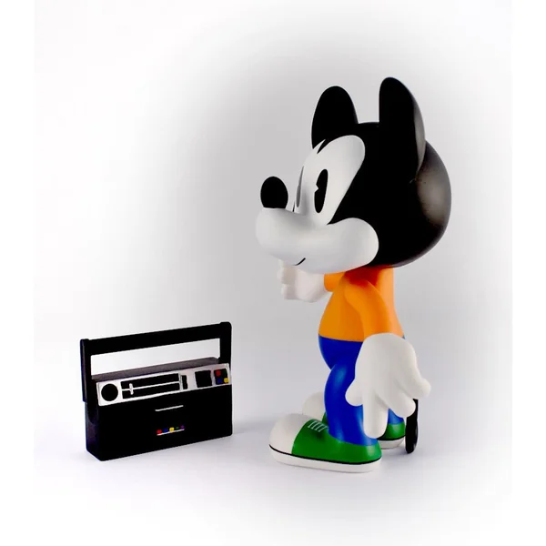 MICKEY: ARTOYZ MICKEY STEREO STREET - figurine vinyl articulée 22 cm