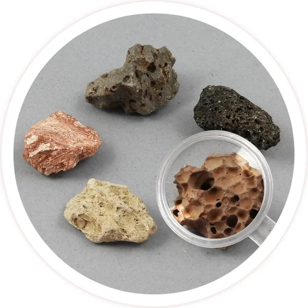 miniVolcan + analyse des roches (2225)