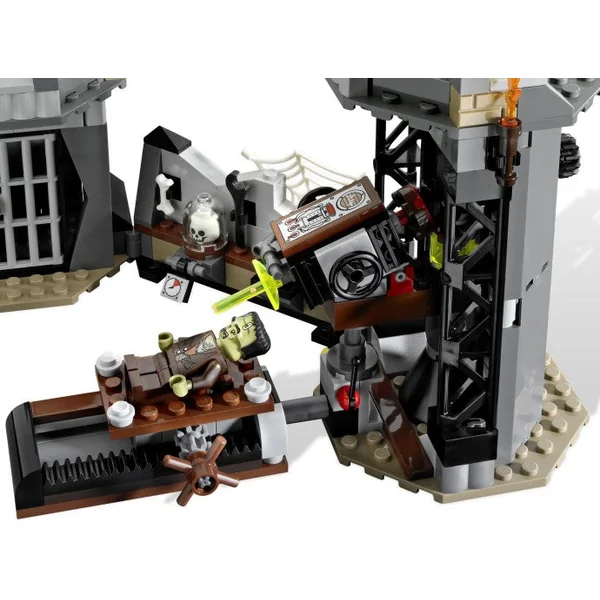 MONSTER FIGHTERS: LE PROFESSEUR FOU & SA CREATURE MONSTRUEUSE, LEGO® 9466 - jeu de construction