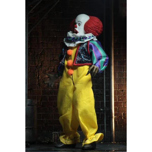 RETRO PENNYWISE FIGURINE « IL » EST REVENU 1990 NECA 20 CM