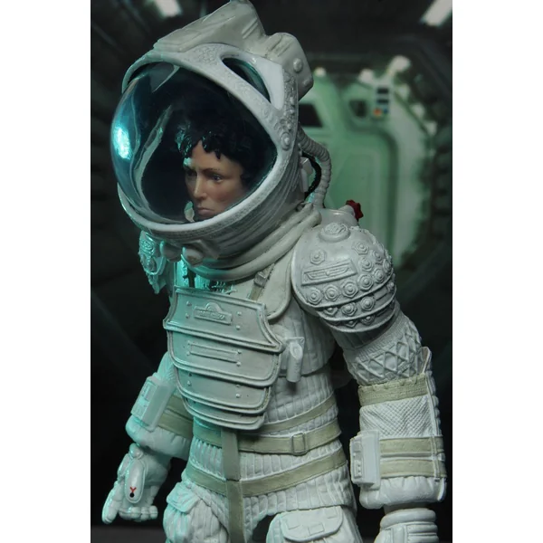 RIPLEY COMPRESSION SUIT FIGURINE ALIEN 40TH ANNIVERSARY SERIE 4 NECA 18 CM