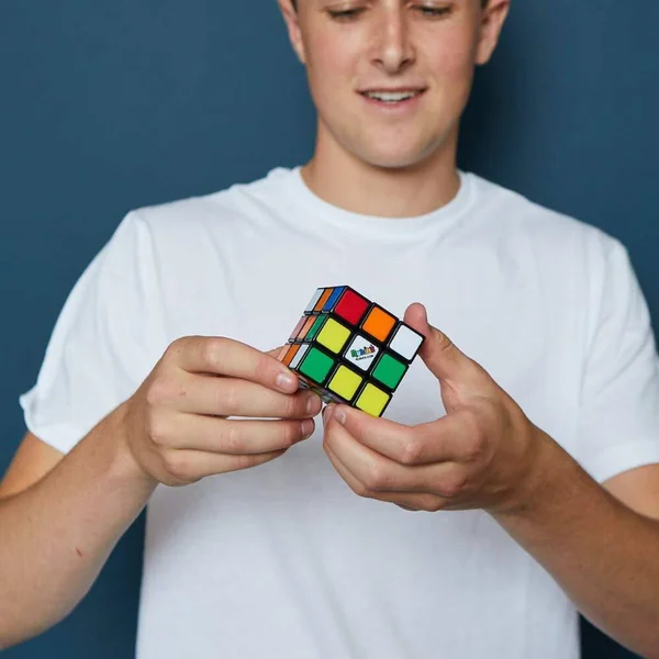 RUBIK'S CUBE 3 X 3