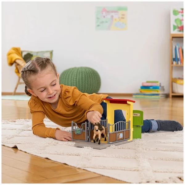 Schleich - Farm World - Pony Box With Iceland Pony Stallion - Toy Playsets - 42609