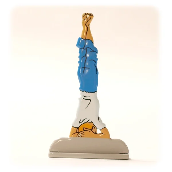 TINTIN: TINTIN ET LES PICAROS - figurine 'relief' en métal 5.5 cm