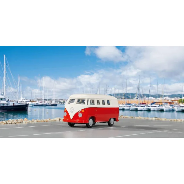 VOLKSWAGEN T1 BUS
