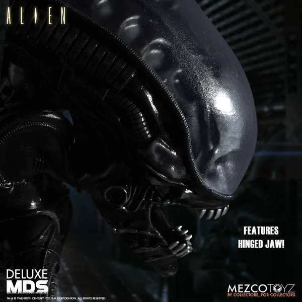 Xenomorph figurine Alien MDS Deluxe Mezco 18 cm